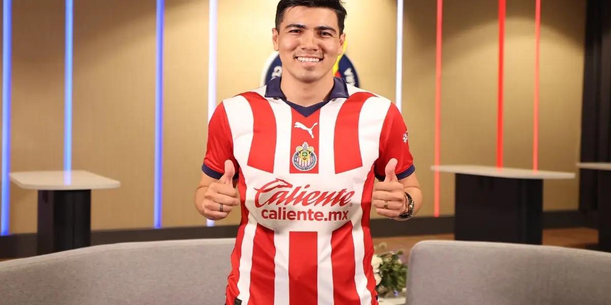 Los lujos de Erick Gutiérrez a pesar de no rendir con Chivas