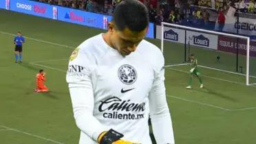 Luis Ángel Malagón y al fondo el penal que falló (Foto: GettyImages)