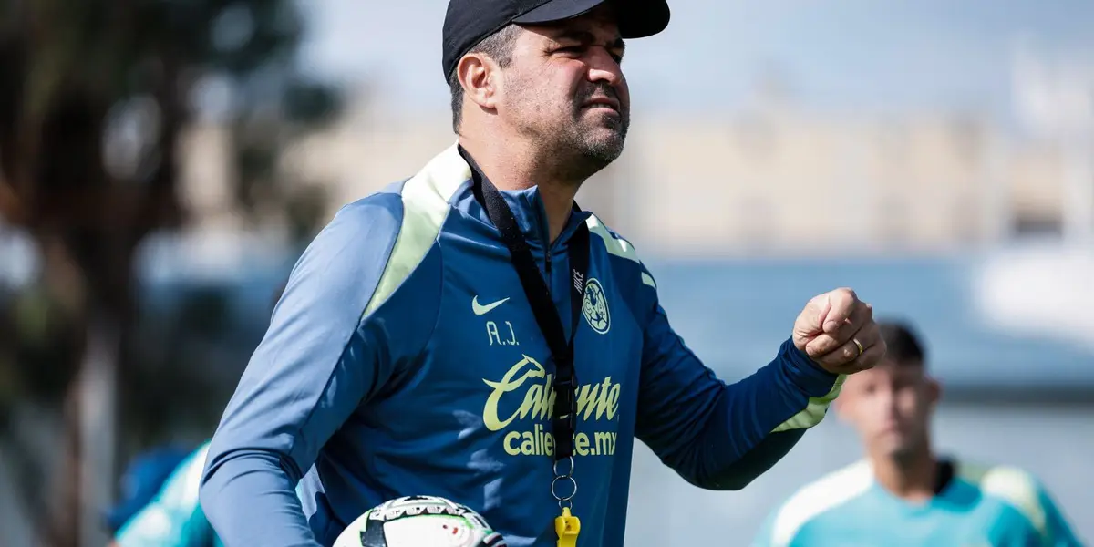 André Jardine dirigiendo un entrenamiento (Foto: GettyImages)