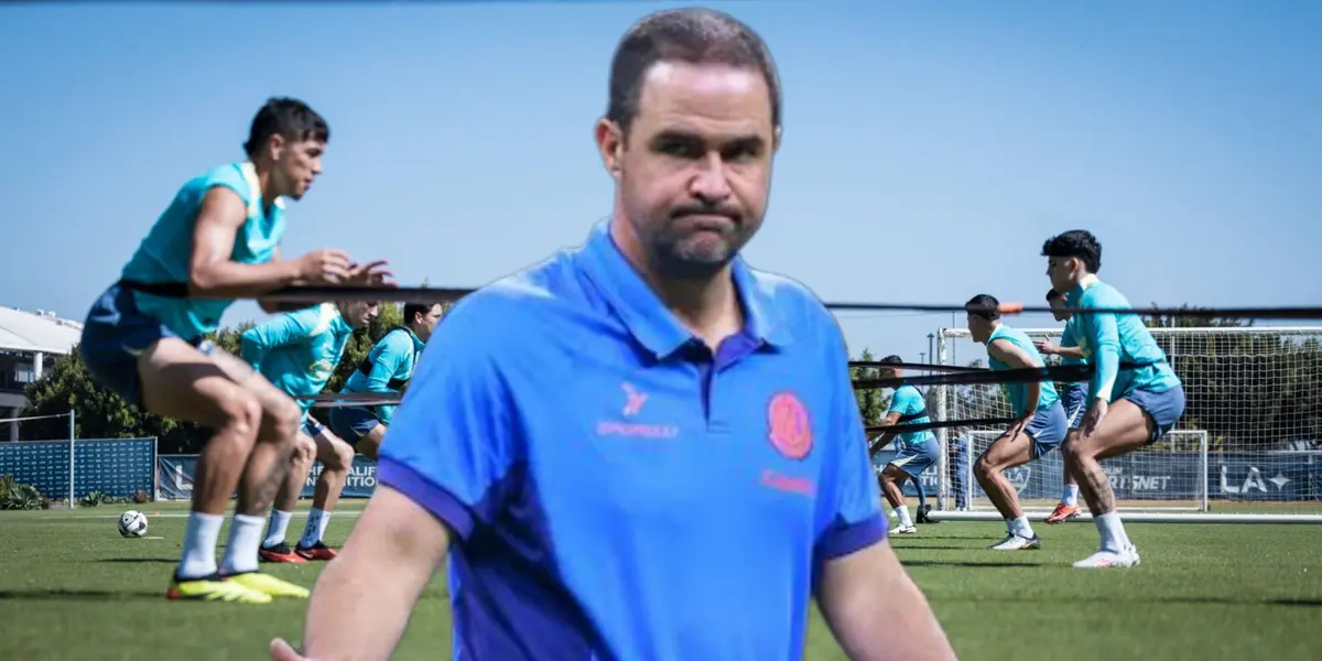 André Jardine y al fondo el Club América entrenando (Foto: Imago7)