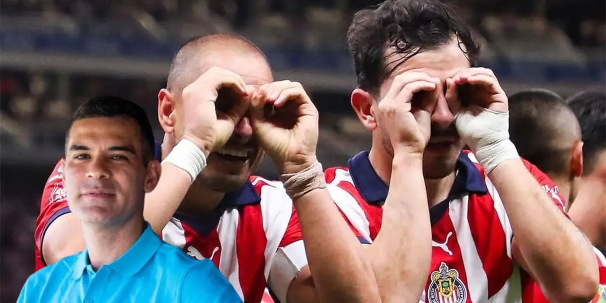 'Chicharito' y Alan Mozo celebran un gol; Rafa Márquez  DT del filial culé | Foto: SportsMedia