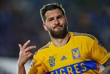 Dicen que Andrés Gignac novia ja ciudad de México por problemas ante la ley, si esto pasara, el coche que estarían riesgo. 