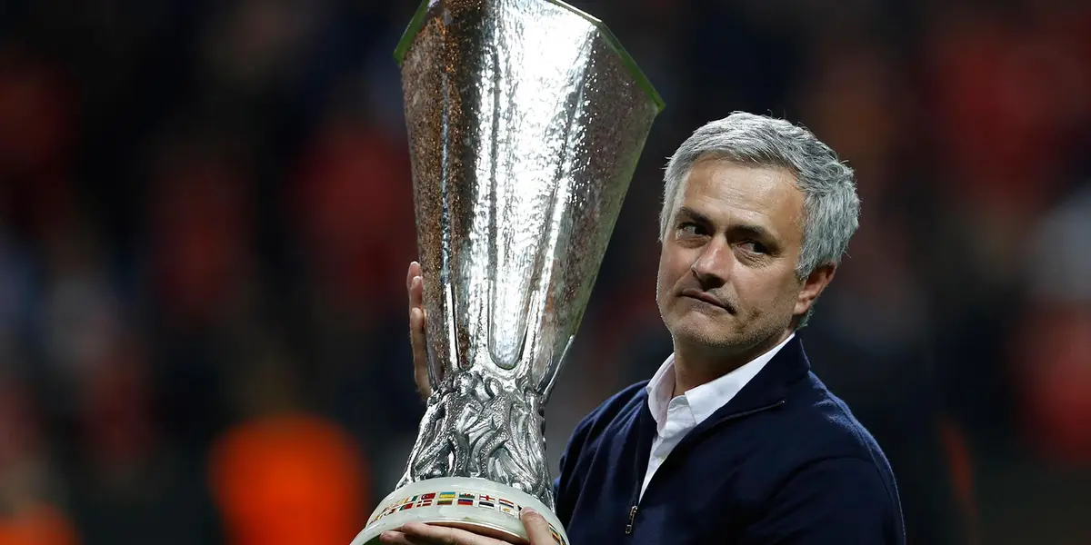 El equipo al que espera volver Mou logró ganar la Europa League gracias a su ayuda.