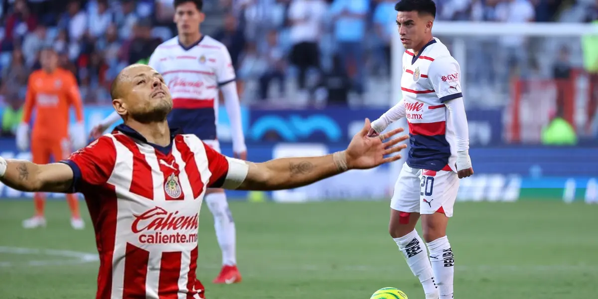 Fernando Beltrán controla el balón en el Pachuca vs Chivas.