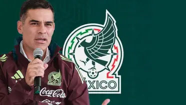 Rafa Márquez y al fondo el escudo del TRI (Foto: GettyImages)