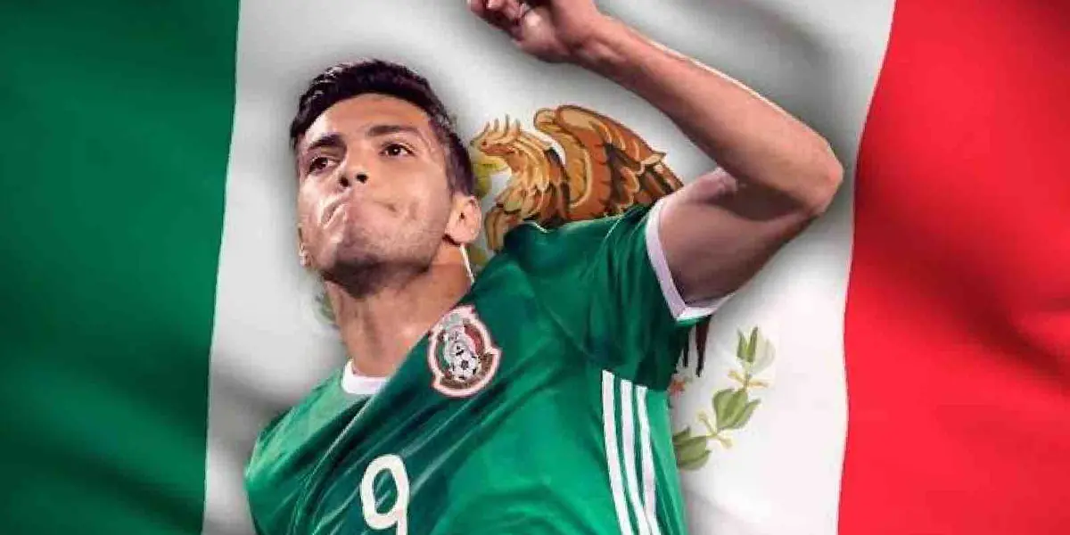 Raúl Jiménez con Selección de Mexico 