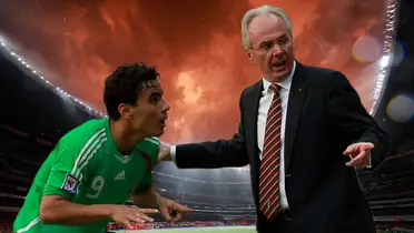 Sven-Göran Eriksson y Omar Bravo, al fondo el Estadio Azteca (Foto: GettyImages)